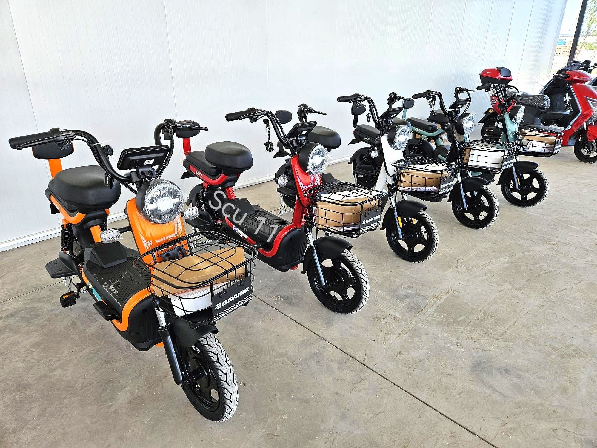 Scuter Electric Moped Fara Permis si Fara Inmatriculare 20Ah