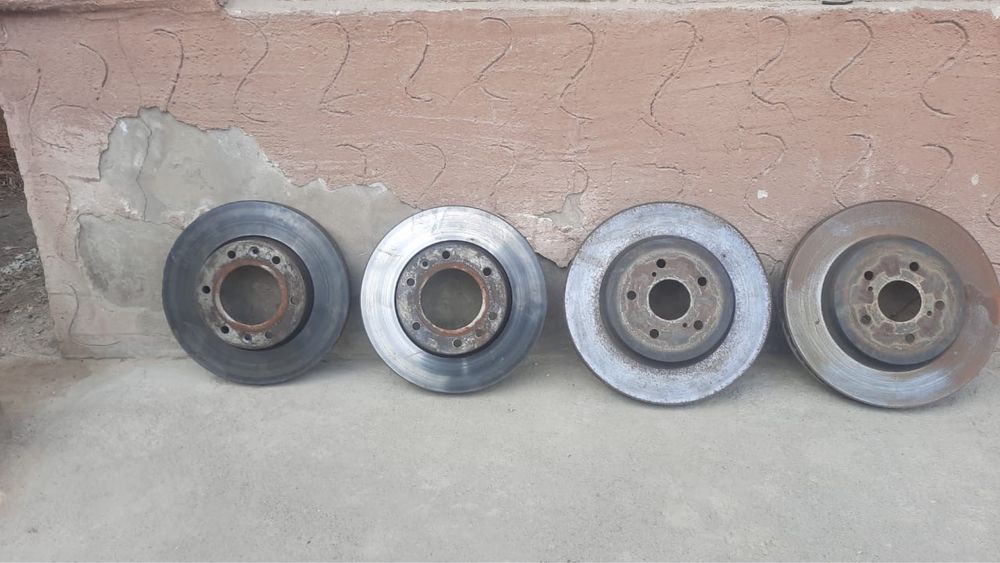 Продается колодки от машины