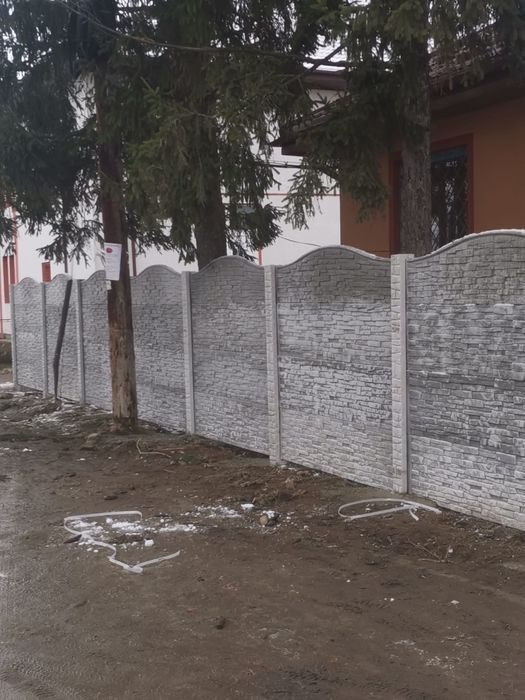 Gard din beton stalpi placi armate