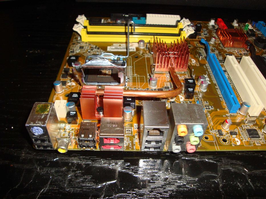 Placa de baza Asus P5K sk LGA 775 DDR2 2x PCIe retro PC colectie