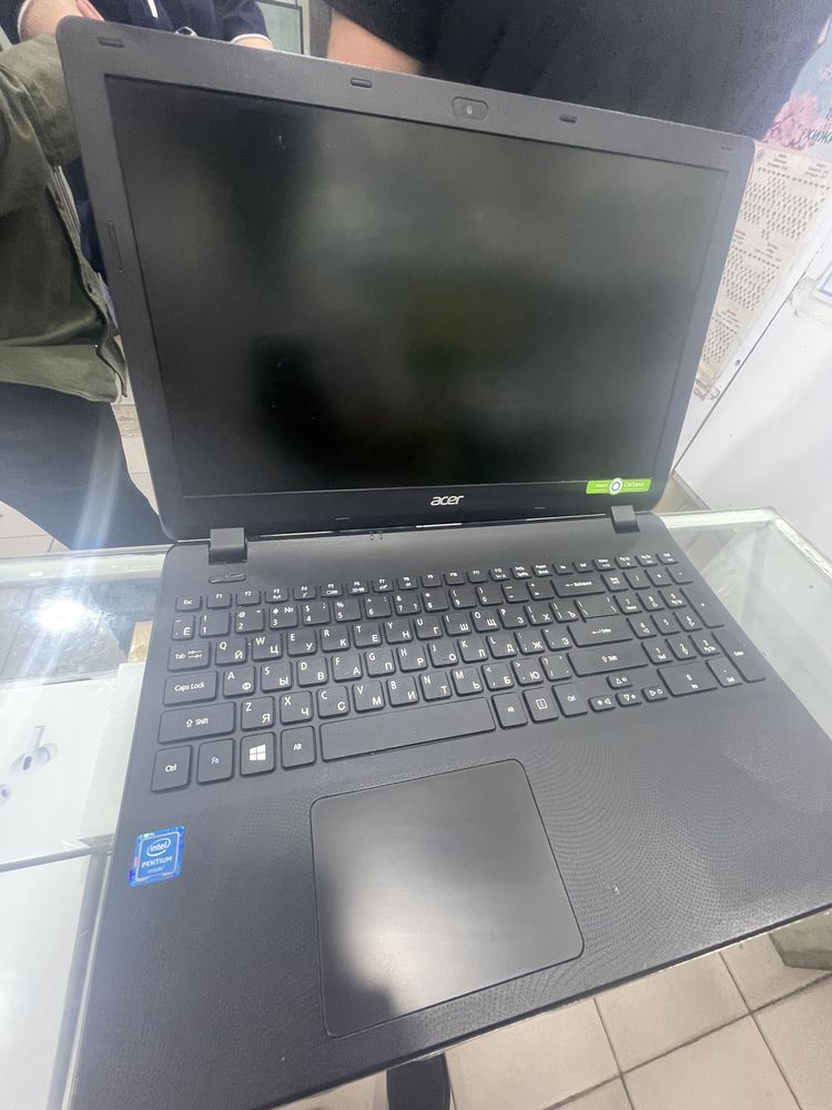 Acer notebook 8 200gb srochna