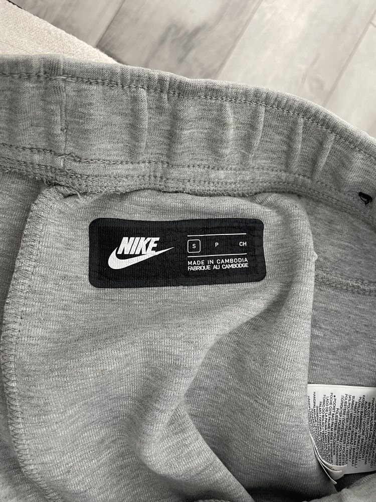 Nike Tech fleece full set grey