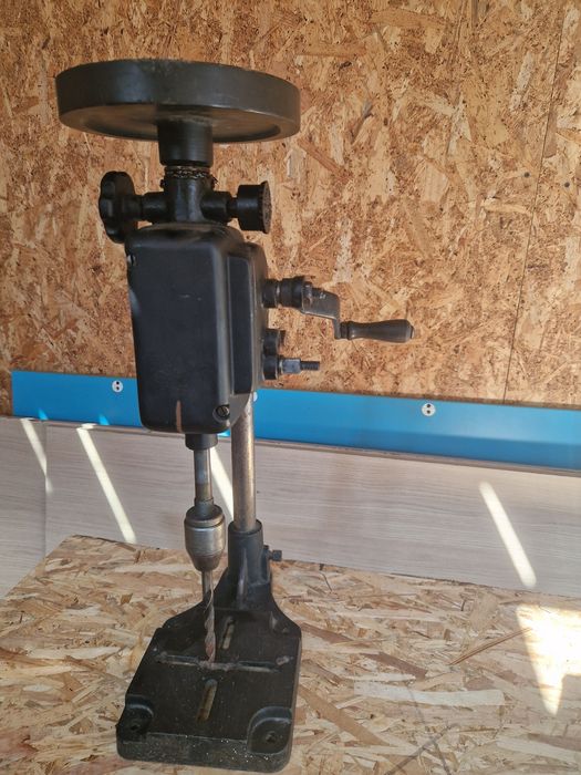 Burghiu mecanic/ manual vechi Piesa rara