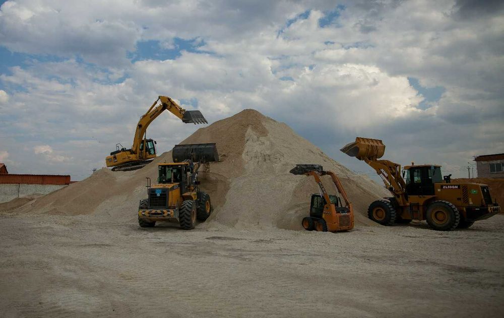 Песок строительный (обуховский), песок кварцевый от производителя!