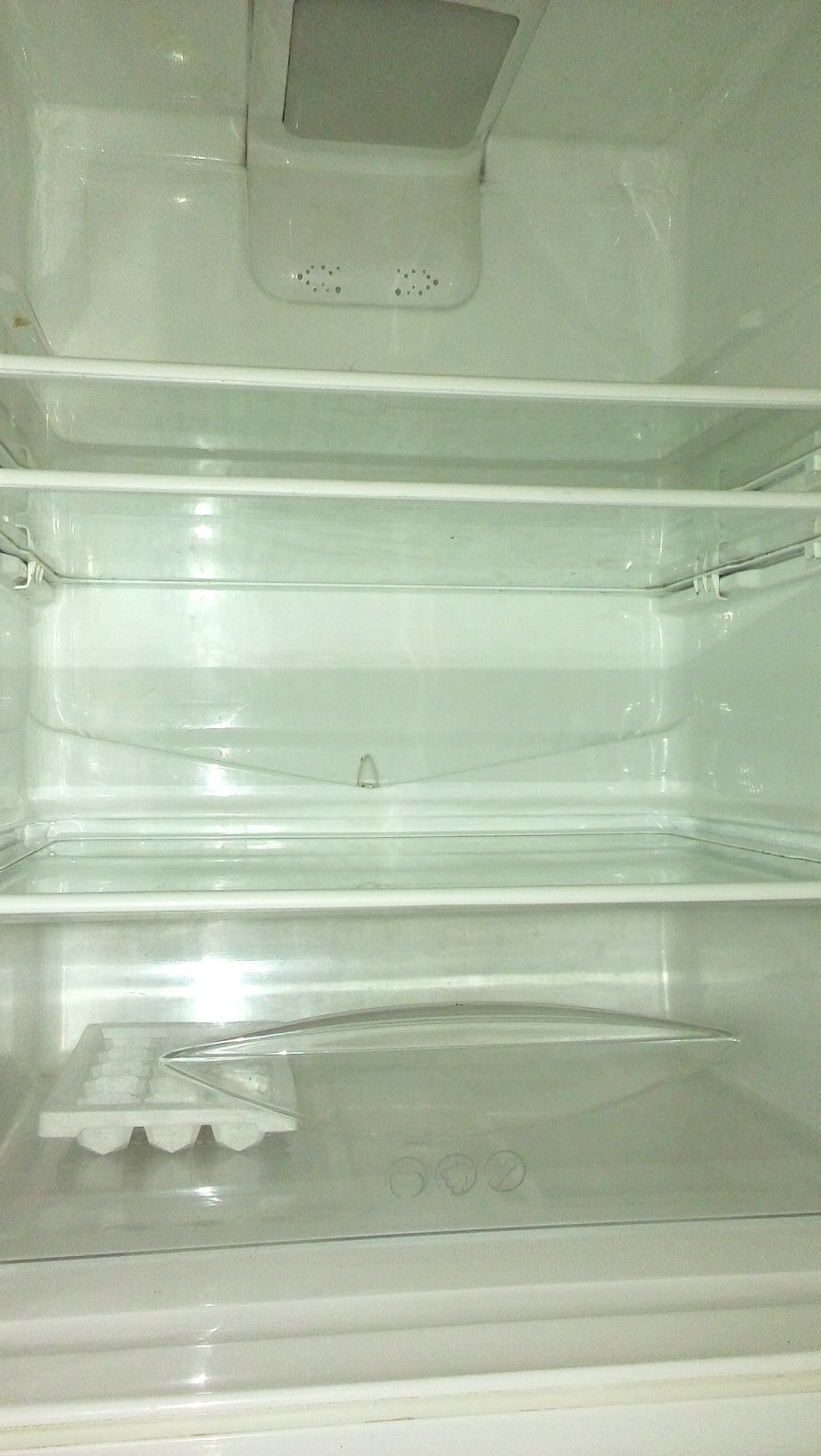 Холодильник б у   .