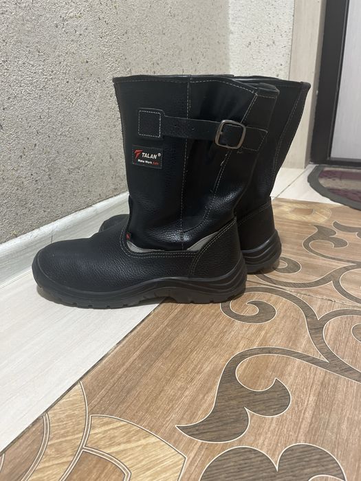 Рабочие сапоги