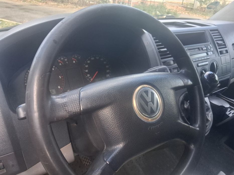 Бусове каравани камиони