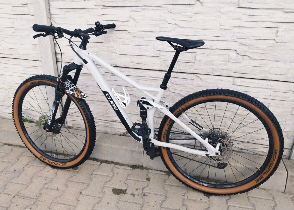 Bicicleta Cube Stereo Race 120 model 2021, Lightgrey black
Cadru Marim