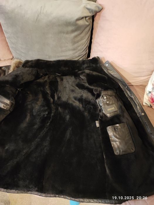 Продавам ново Оригинална кожена мъжка шуба от агнешка кожа