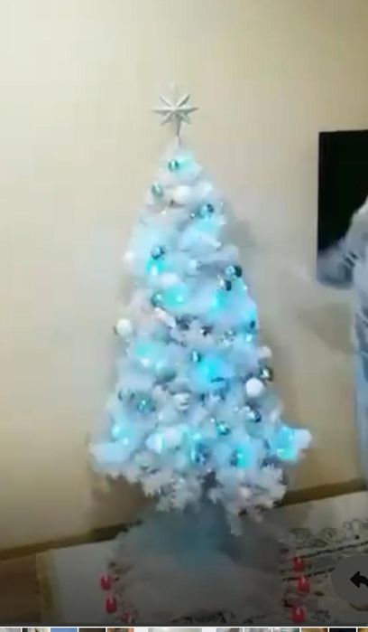 Продам елку,сост отличное