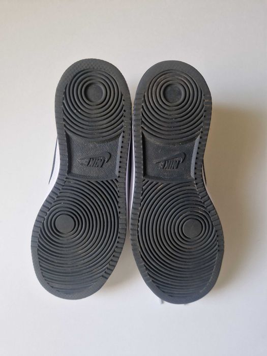 Nike Court Borough Low оригинални кецове