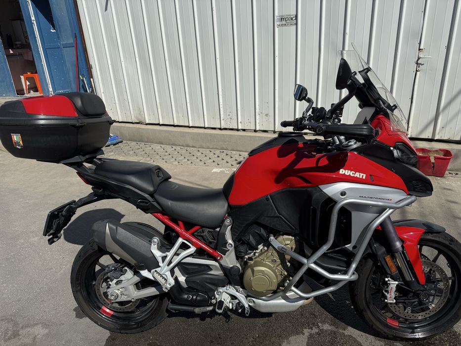 Ducati Multistrada V4S Travel&Radar sau schimb cu BMW K1600