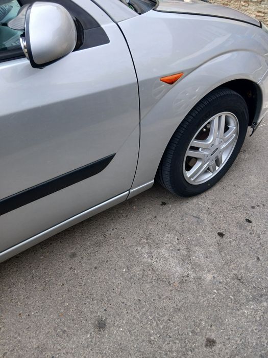 Vând Ford focus 2004 1.8 benzina