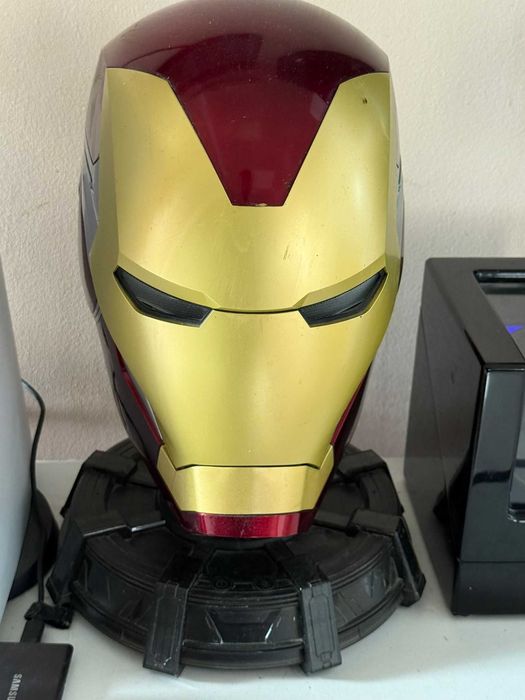 Iron Man каска ,говореща