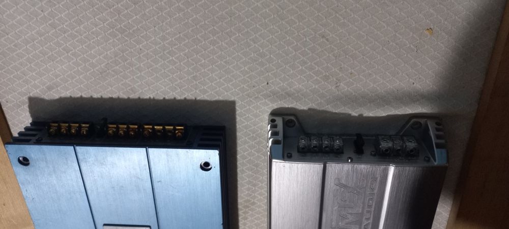 stați auto axton 500w rms