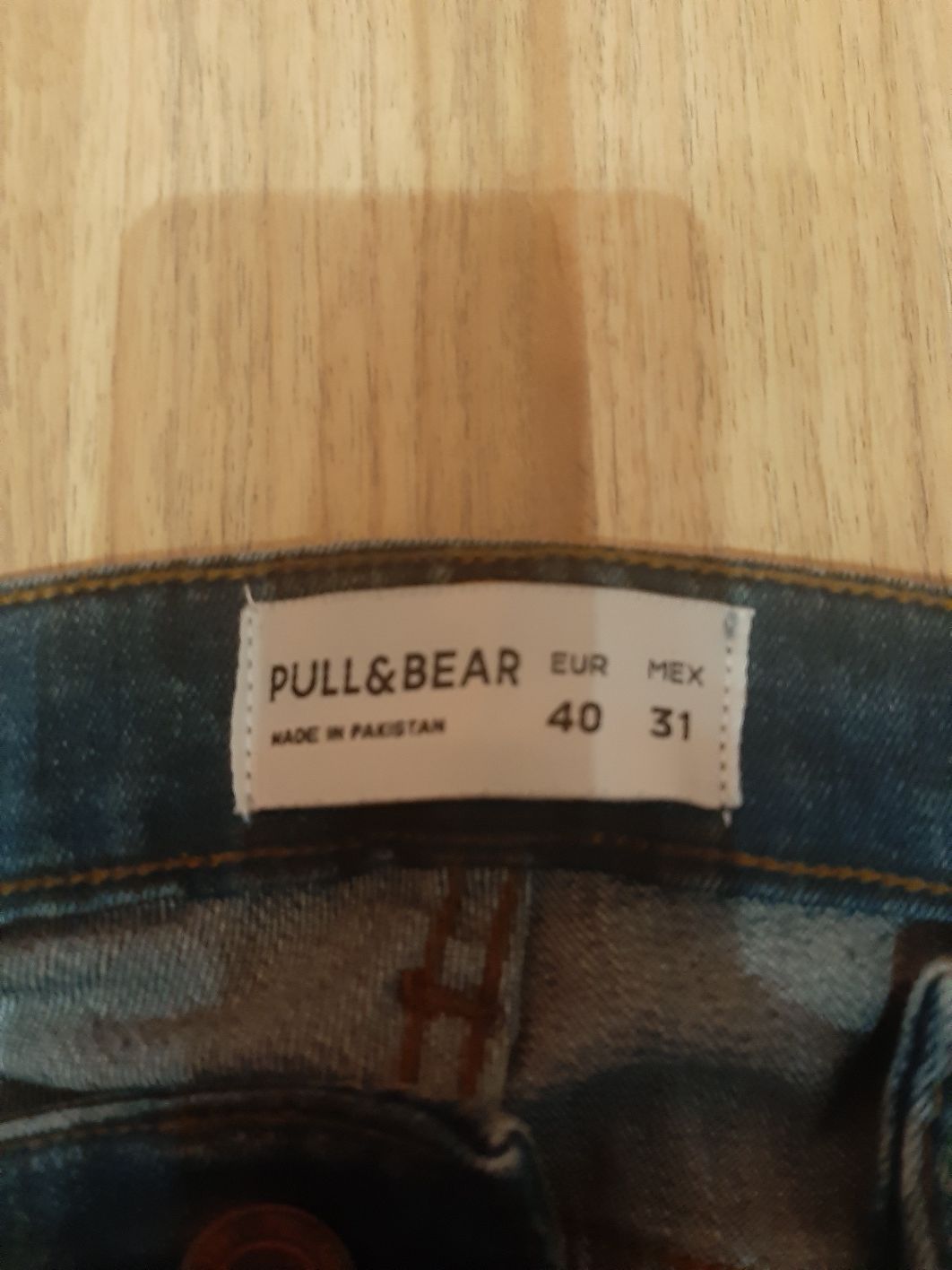 Продавам мъжки дънки Pull&Bear