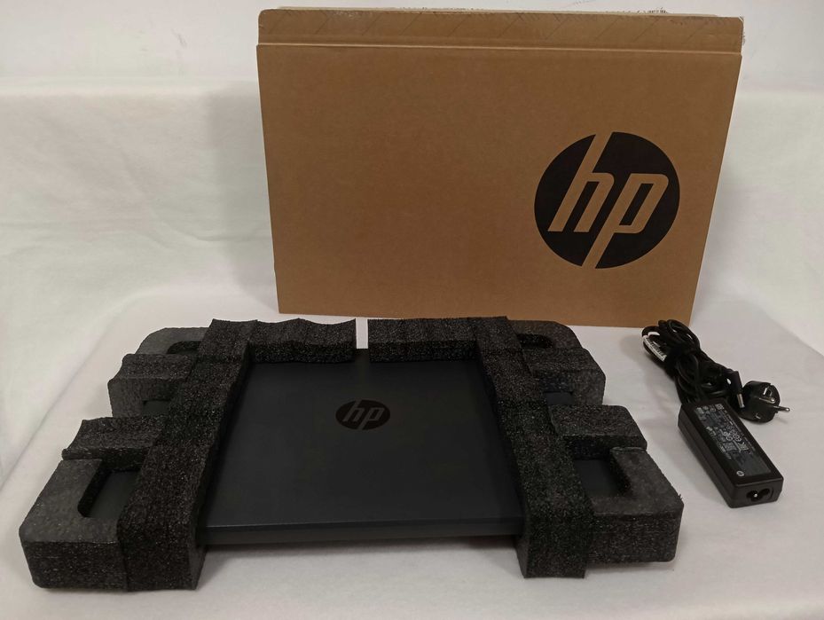 Vand Laptop HP NOU, AMD Athlon 3050U , 8 GB DDR3 , 256 GB SSD , 15.6"