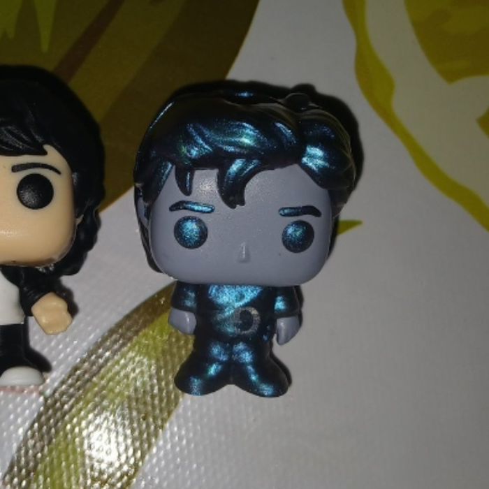 Обмен яица kinder joy stranger things