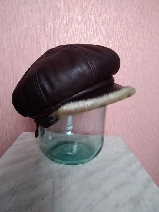 Женский головной убор.