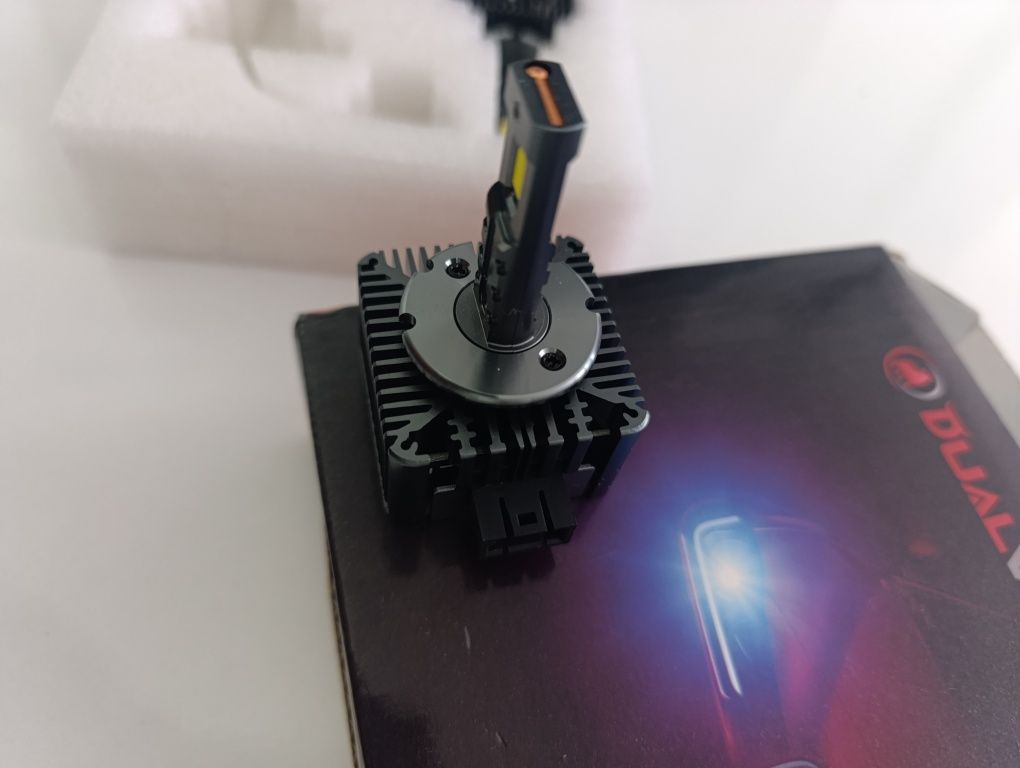 Продавам Led крушки D1S