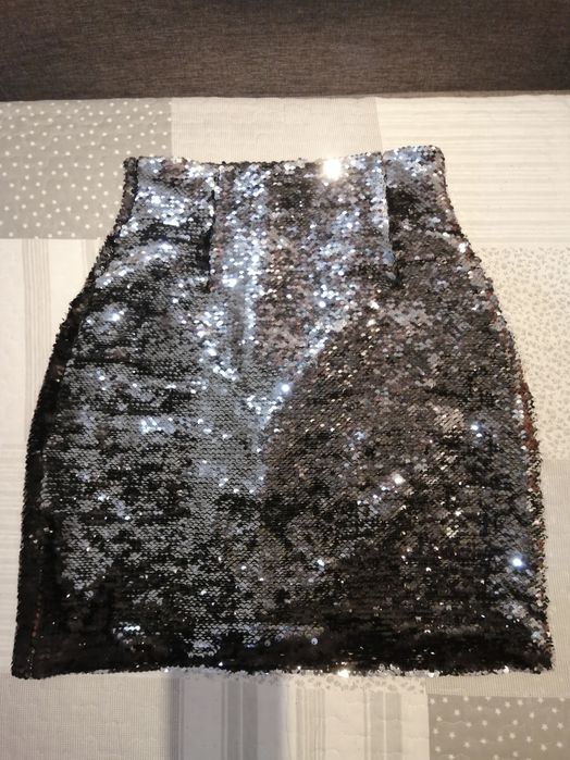 Юбка с пайетками  хорошего качества