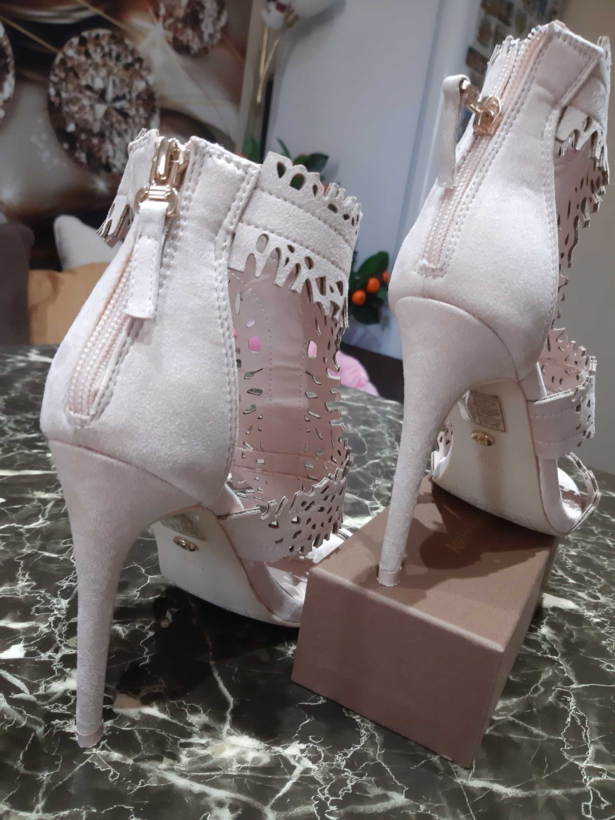 Продавам дамски обувки Zara