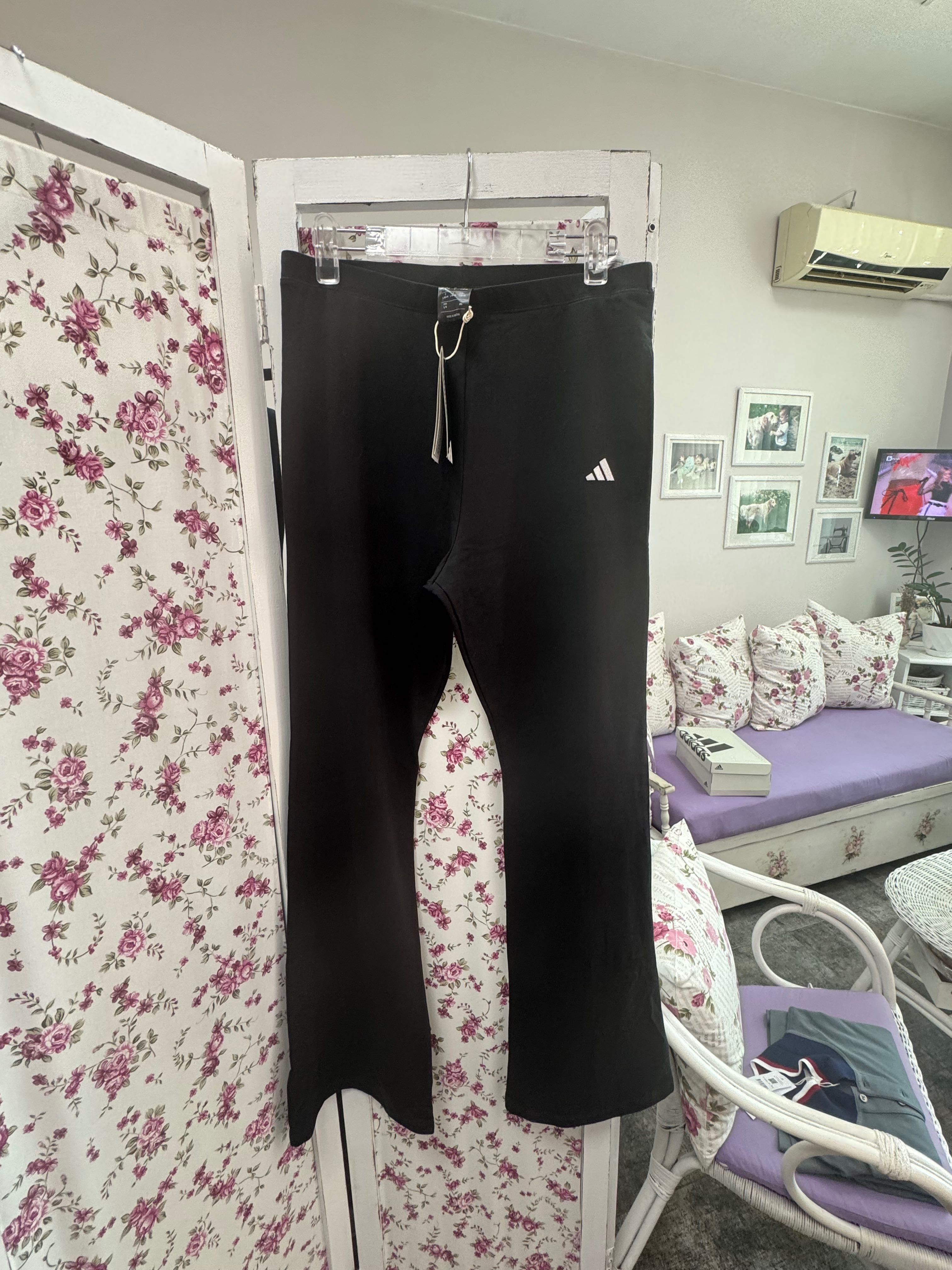 Дамски долнища Adidas размери М и XXXL