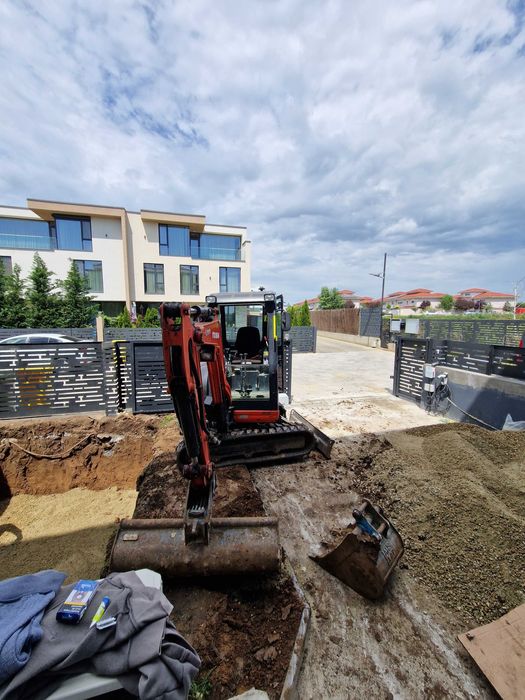 inchiriez excavator / buldoexcavator
