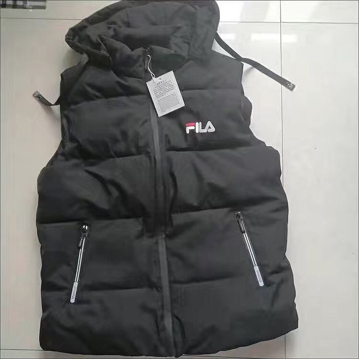 Стильная жилетка FILA