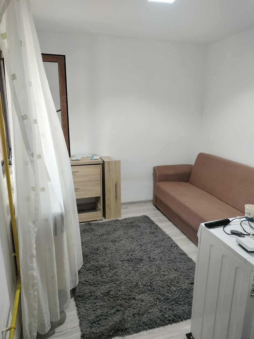 Garsoniera de vanzare