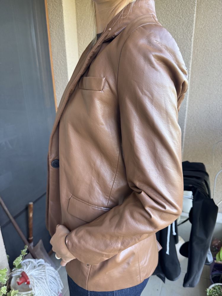 Кожено сако Stradivarius
