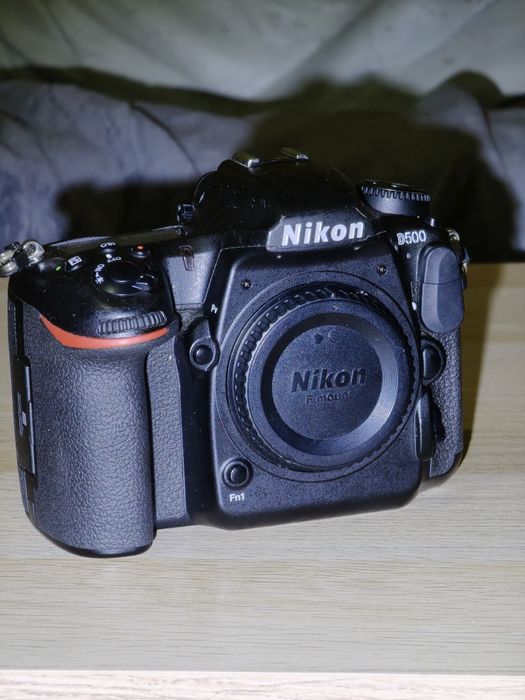 Urgent Nikon d750, d7100, 80-200mm, 18-35mm sigma art,flash, 50mm
