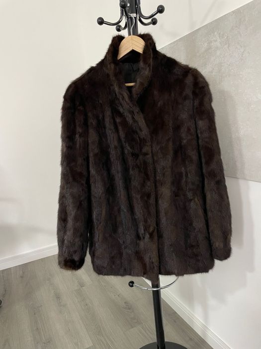 Vand haina blana nurca vizon