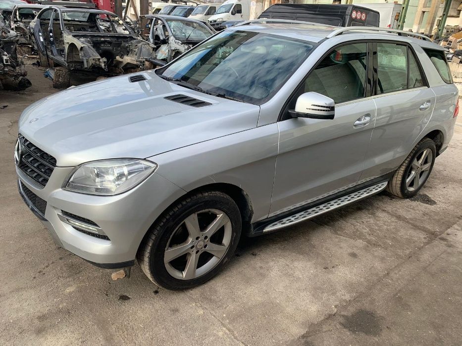 dezmembrez mercedes ml w166 2013 2014 ml250 ml350 4MATIC AMG PIESE ML