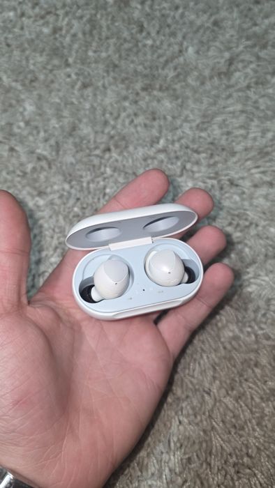 Căști Samsung Galaxy buds