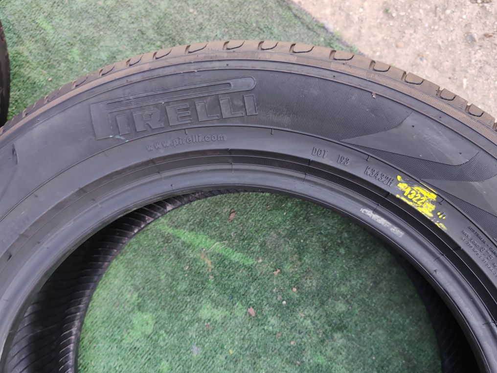 235 60 18 vara Pirelli