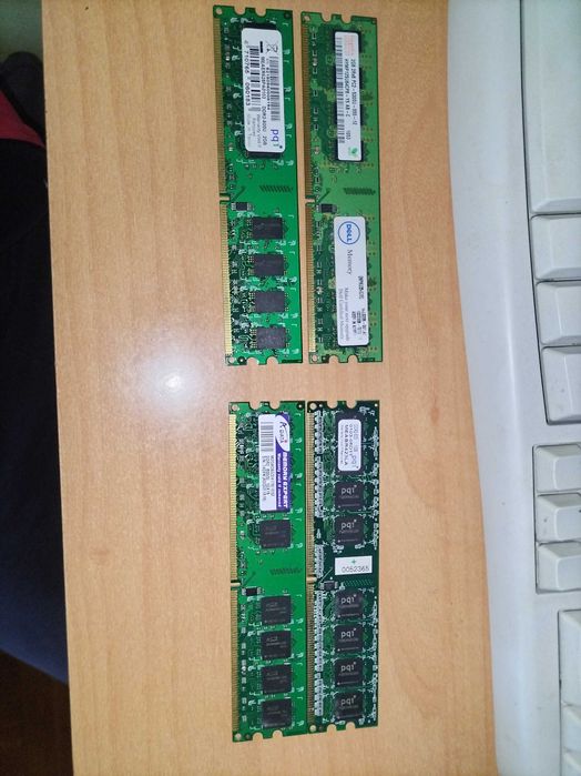 RAM Памет DDR2 2*2GB и 2*1GB