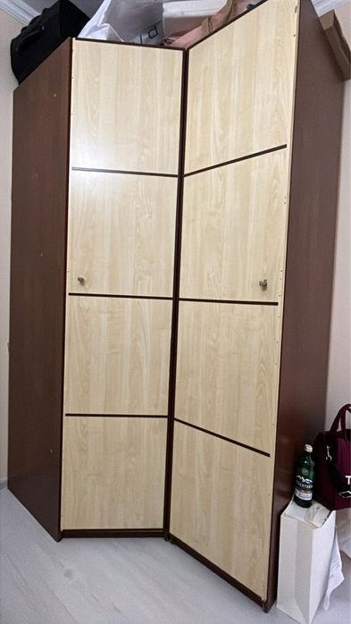 Продам шкаф угловой