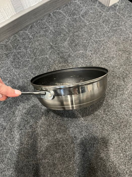 Отдам даром сковородку