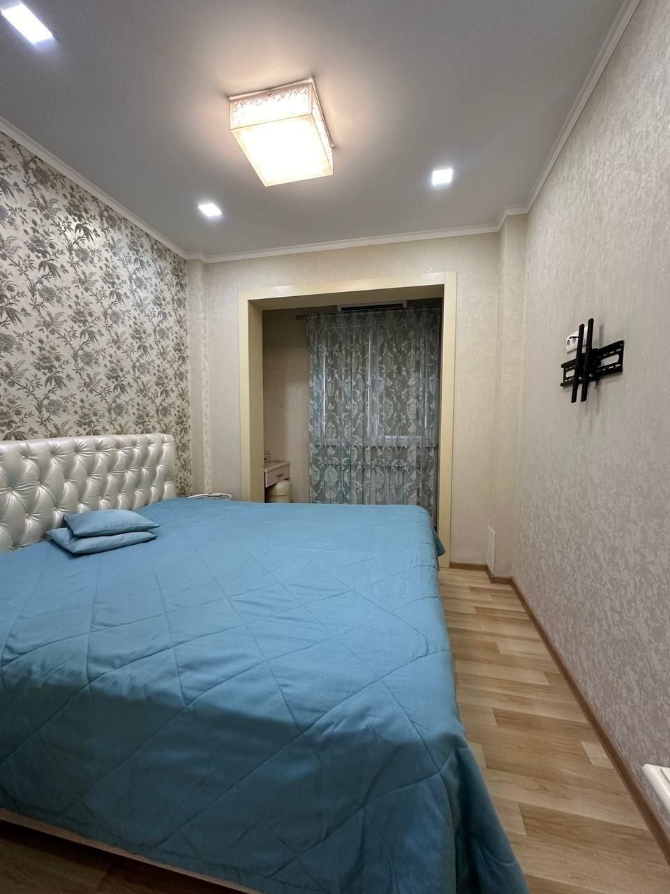 Продается 5ти ком квартира на массиве М.Риёзий, ор-р:Паркентский,120м²