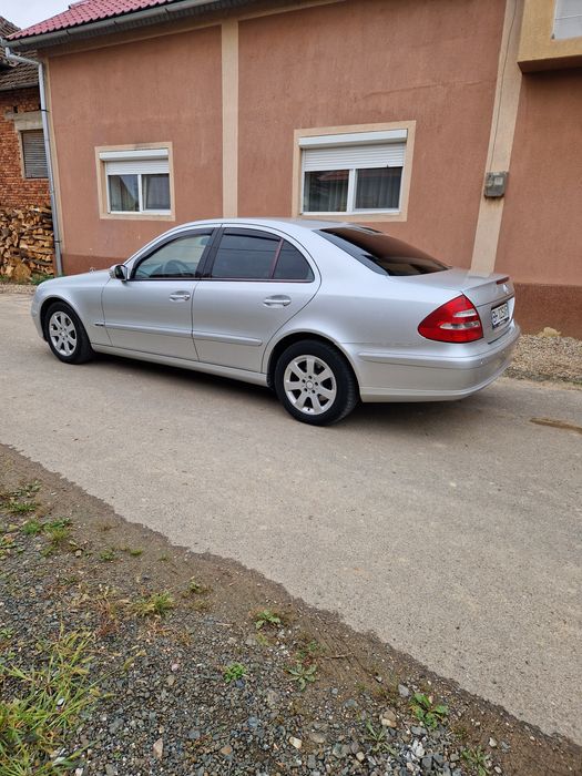 De vânzare Mercedes Benz E 200