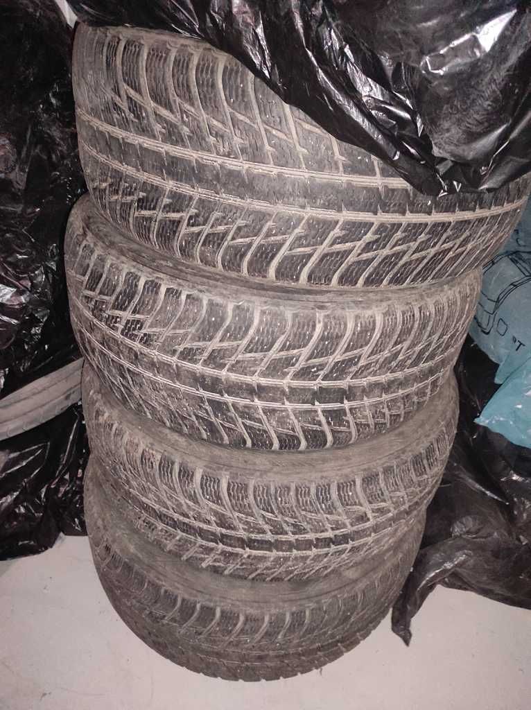 Nokian 255/50/R19 зимни гуми