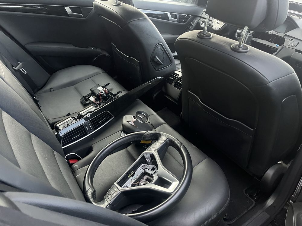 Mercedes-Benz C220 CDI W204 facelift на части