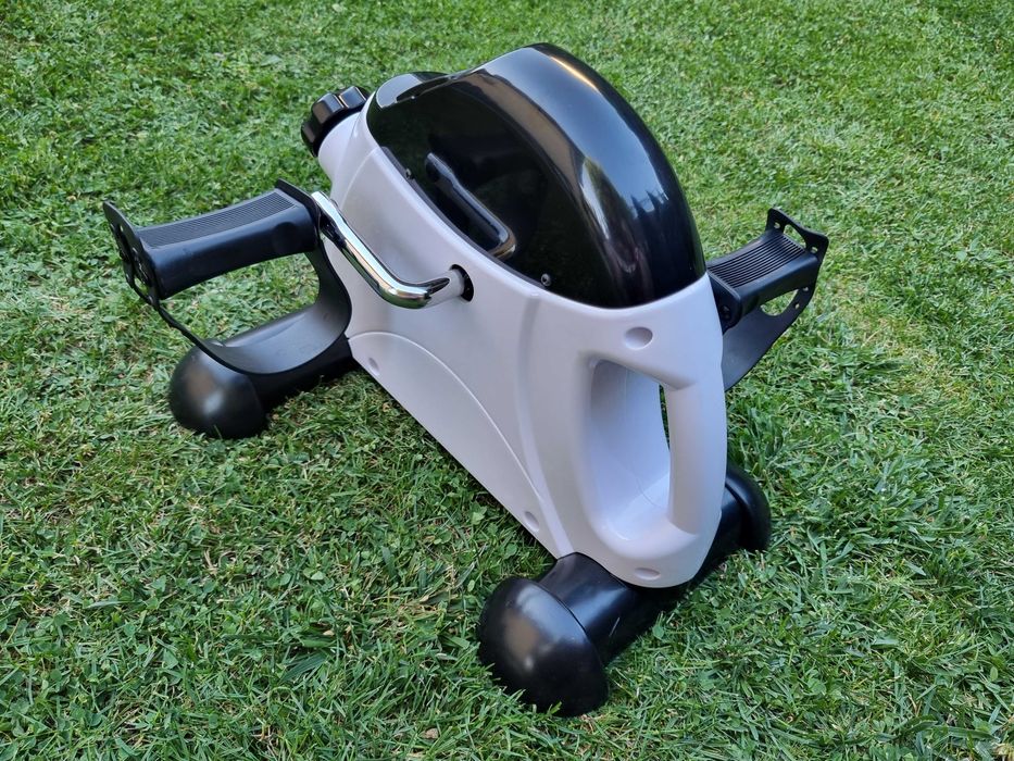 Pedalier recuperare, minibicicleta intretinere cu ecran