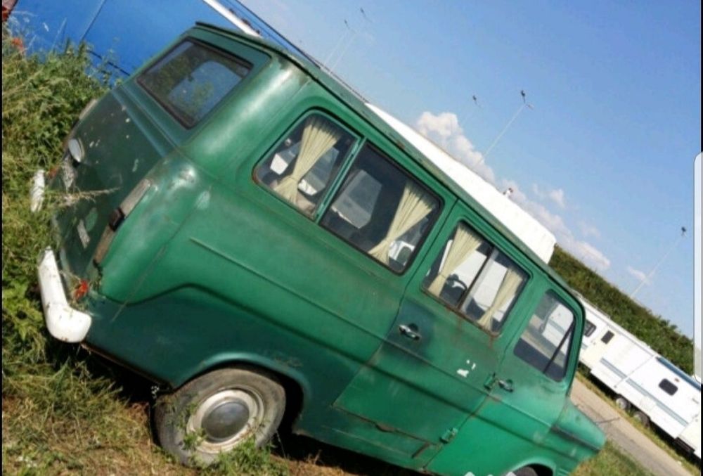 FORD tranzit 8+1din 1970 la 3200euro