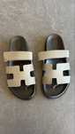 Slapi Hermes din piele gri, noi, premium