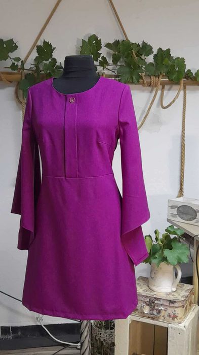 Рокля на Lucy, чисто нова