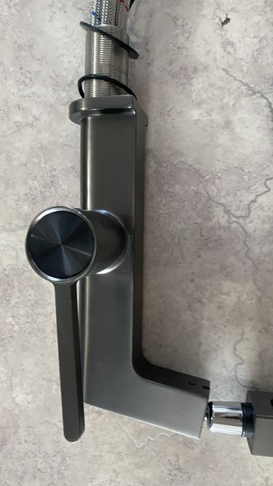 Продам смеситель для ванной