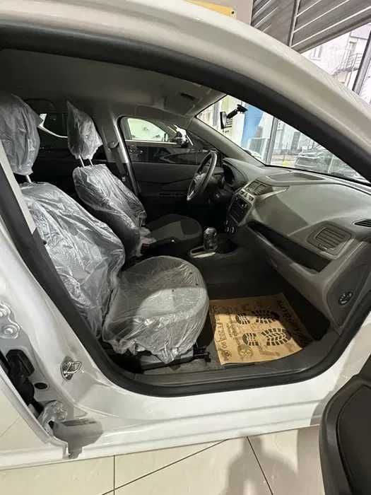 Chevrolet Cobalt Midnight 2025