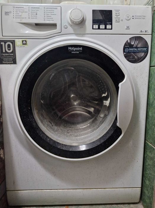Стиралная машина Hotpoint Ariston